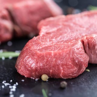 塩コショウされた近江牛